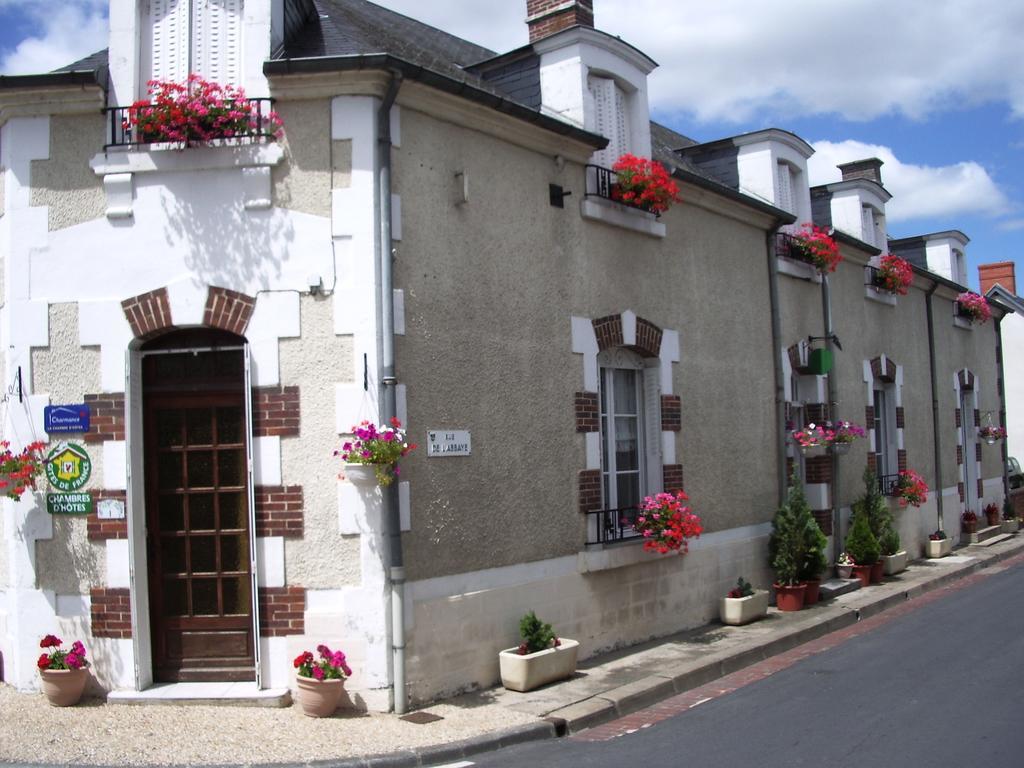 Les Glycines Bed & Breakfast Plaimpied-Givaudins Dış mekan fotoğraf