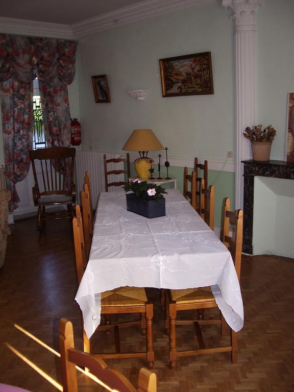 Les Glycines Bed & Breakfast Plaimpied-Givaudins Dış mekan fotoğraf