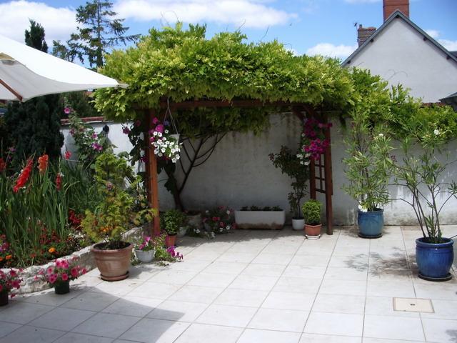 Les Glycines Bed & Breakfast Plaimpied-Givaudins Dış mekan fotoğraf