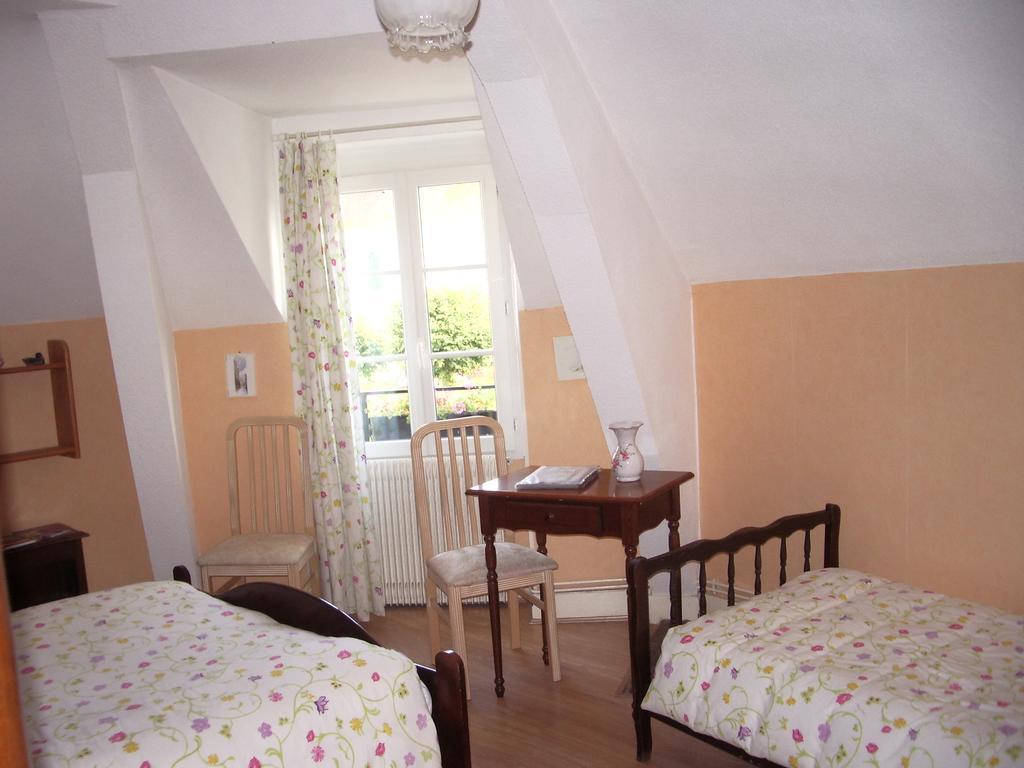 Les Glycines Bed & Breakfast Plaimpied-Givaudins Dış mekan fotoğraf